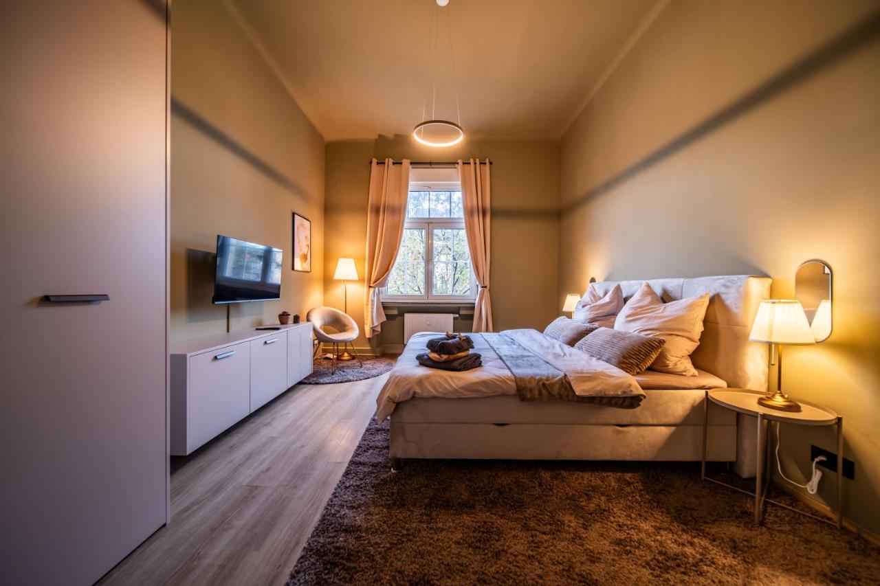 Llr Design Apartment - Emerald Green Im Zentrum Von Koblenz Koblenz  Eksteriør bilde