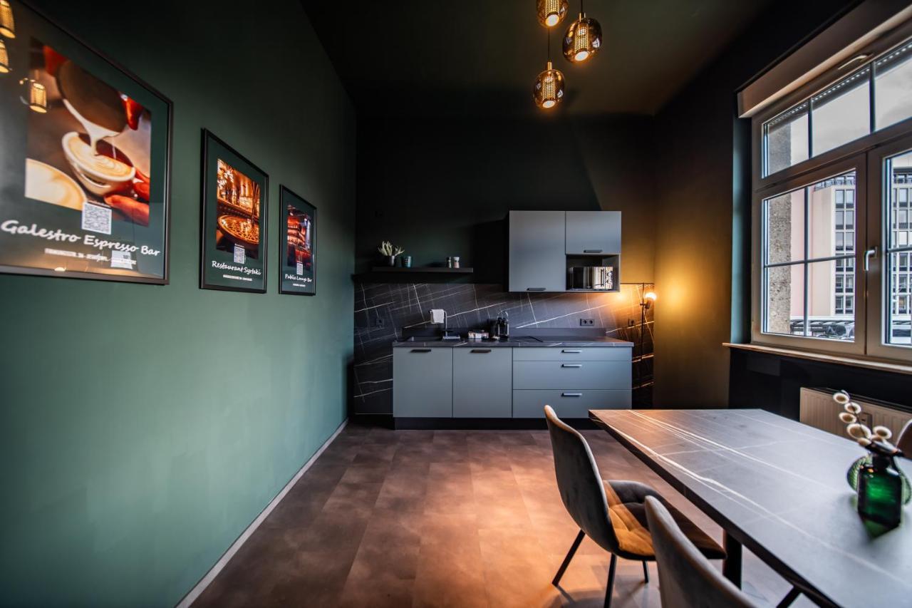 Llr Design Apartment - Emerald Green Im Zentrum Von Koblenz Koblenz  Eksteriør bilde